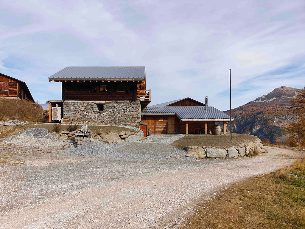 Gîte des Arolles en été